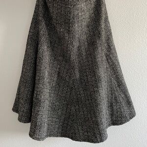 Banana Republic Wool Blend A-Line Skirt Size 14 Black and White